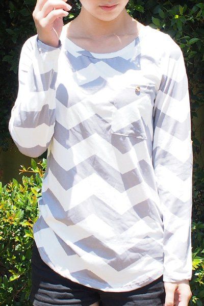 Minceur de style long manches de cou de scoop Chevron Stripe T-Shirt - Gris S