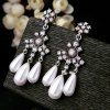 Pair of Charming Rhinestone Faux Pearl Floral Drop Earrings For Women - Blanc 