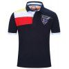 Badge brodé Color Block Stripe col rabattu manches courtes hommes  's Polo T-Shirt - Bleu profond M