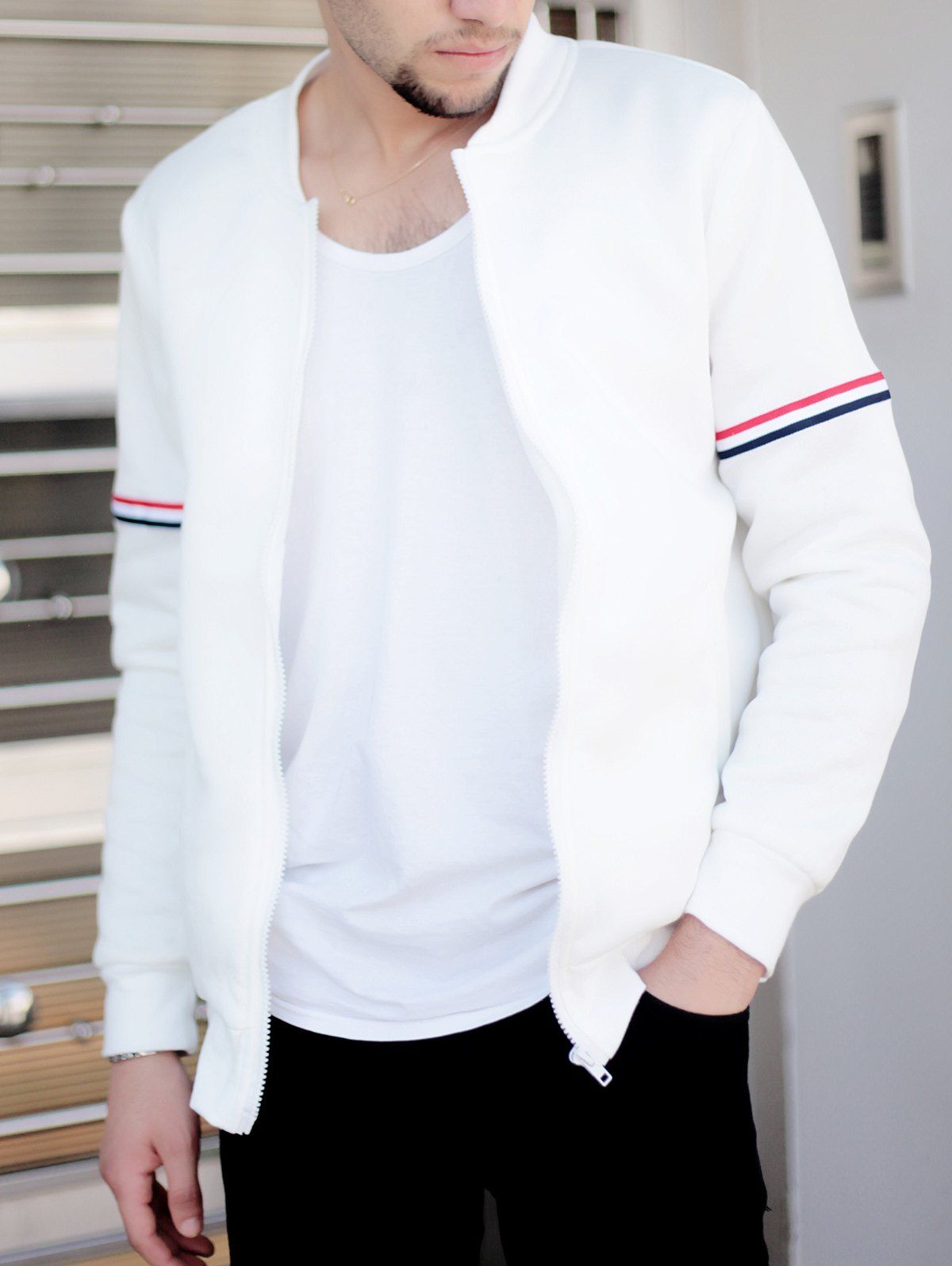 

Casual Stand Collar Colorized Striped Taps Rib Spliced Long Sleeves Men's Slimming Jacket, White