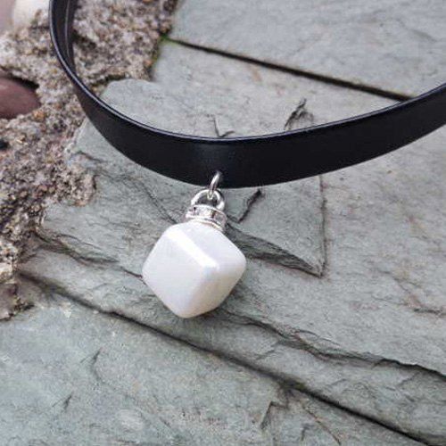 Chic Faux Leather Square Choker Necklace For Women - Noir 