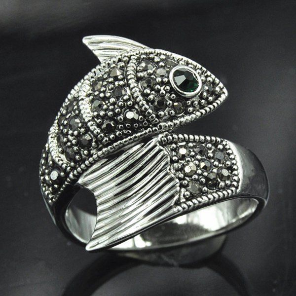 

Elegant Rhinestone Rivet Carving Carp Ring For Women, Silver