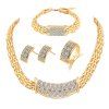 Un costume de strass Collier Délicate Boucles d'oreilles Bracelet et bague pour les femmes - d'or ONE-SIZE