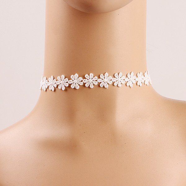Crochet Flower Lace Choker Necklace - WHITE 