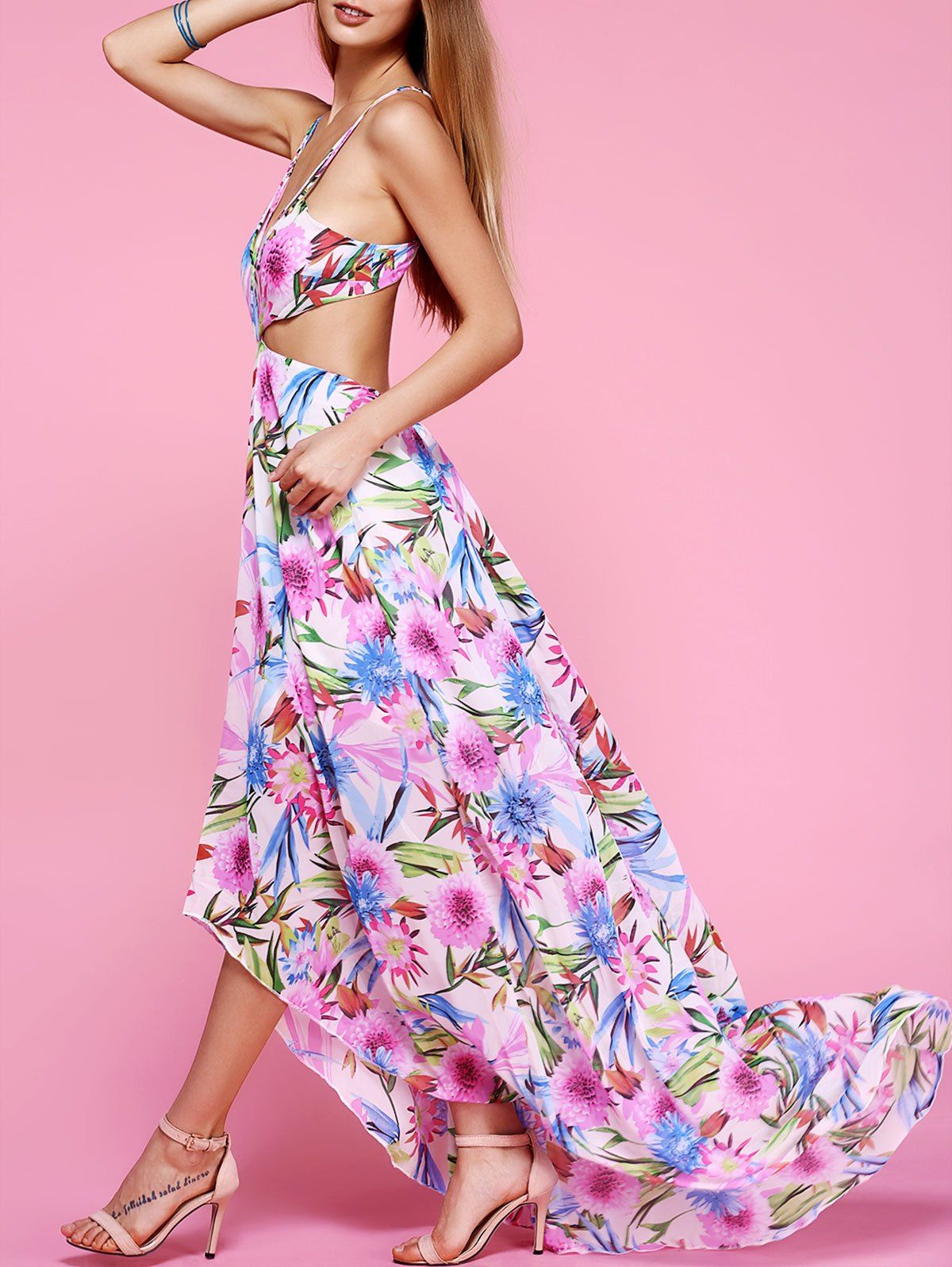 [41 OFF] 2020 Plunge Backless Floral Maxi Flowy Dress In WHITE DressLily