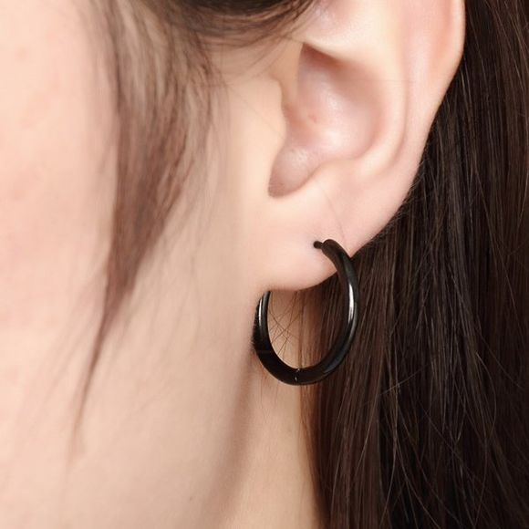 Pair of Fashion Black Polished Circle Hoop Earrings For Women - Noir 