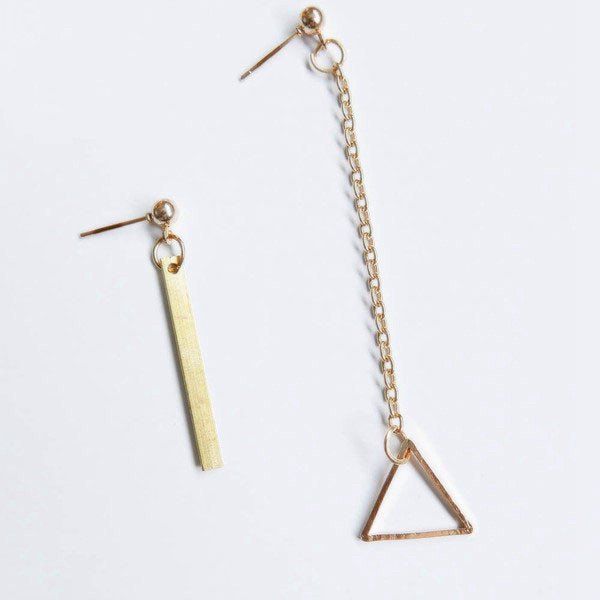 

Pair of Triangle Bar Earrings, Golden