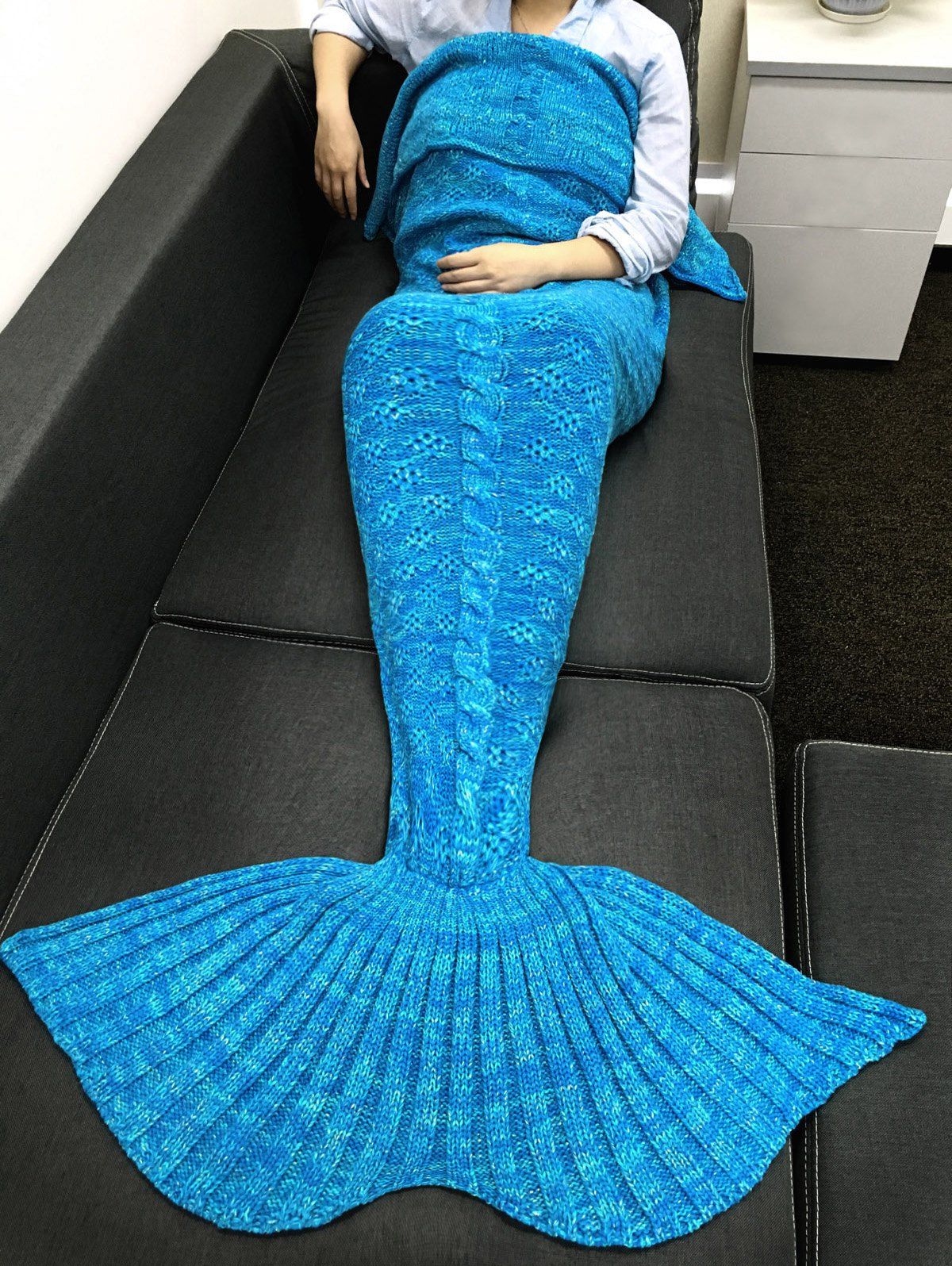 2018 Stylish Knitting Flowers Design Mermaid Shape Blanket BLUE In Blankets & Throws Online