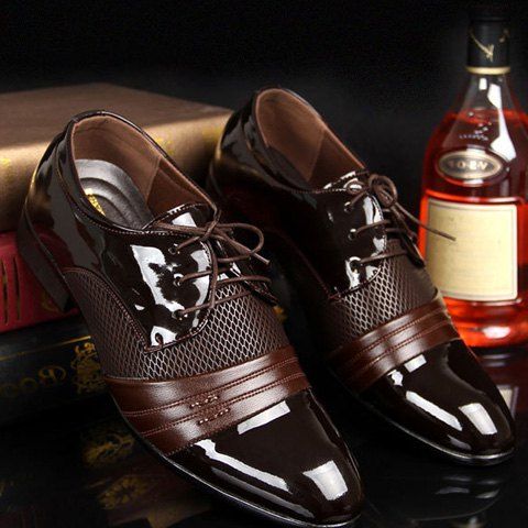 Chaussures formelles évidées en cuir verni pour les hommes - Brun 42