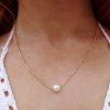Faux perle collier pendentif de conception simple - d'or 