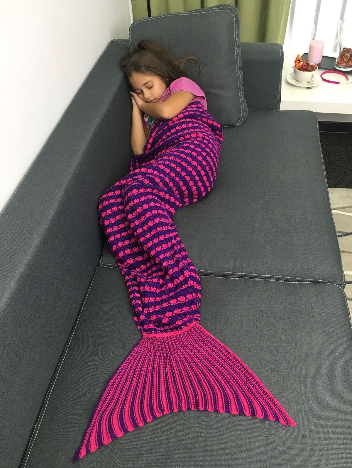 

Warmth Color Block Crochet Knitting Fish Scales Design Mermaid Tail Style Kids' Blanket, Colormix