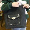 PU cuir Rivets Pocket Shoulder Bag - Noir 