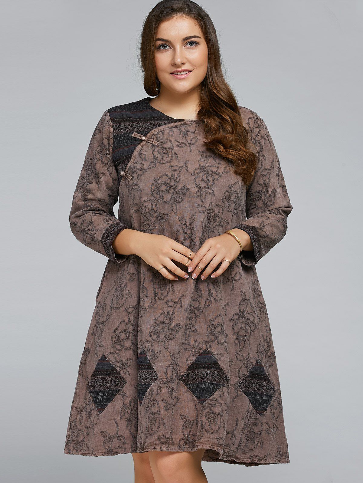 [41 OFF] 2021 Frog Button Long Sleeve Plus Size Dress In