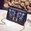 Sac à Main avec Chaînes et Broderies Florales - Noir 