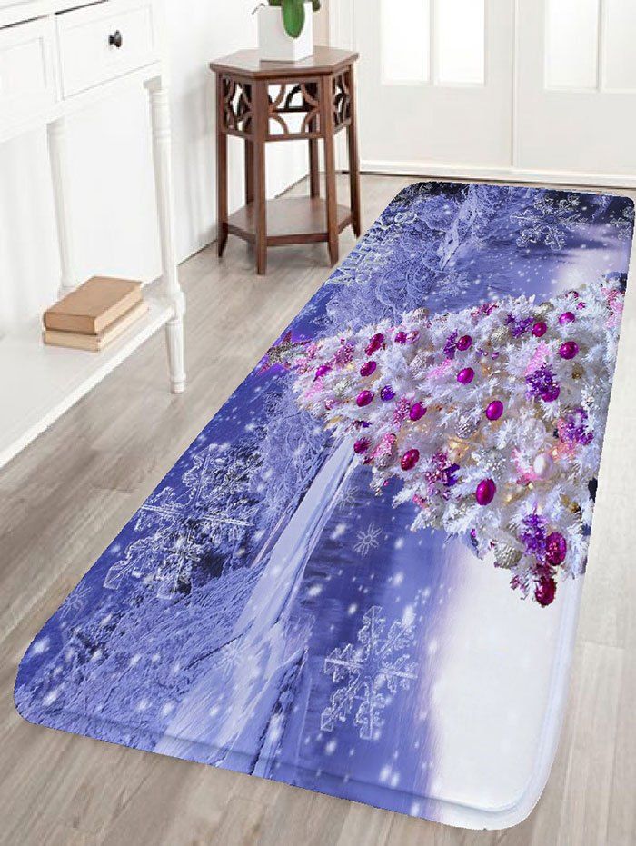 

Christmas Tree Snowscape Print Flannel Skidproof Bath Mat, Light purple