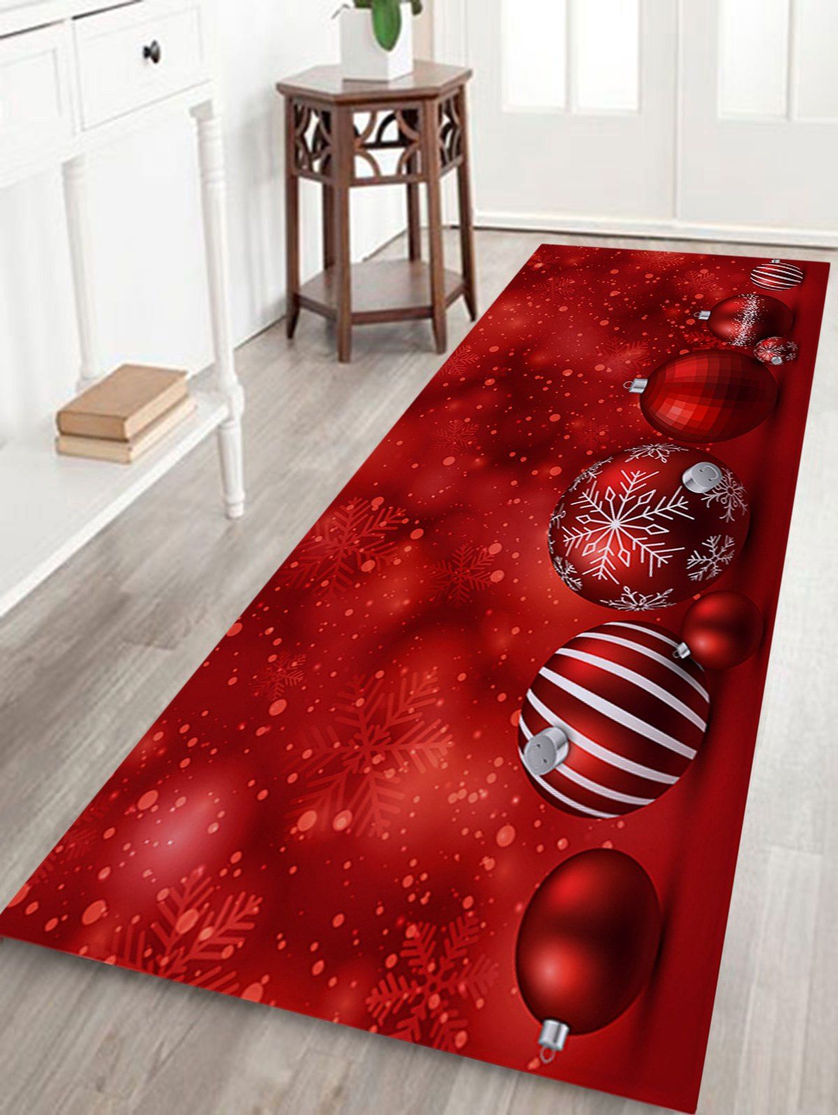 

Christmas Balls Pattern Fleece Skidproof Bath Mat, Red
