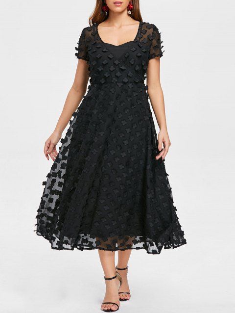 Robe en Dentelle Florale Longueur à Mollet