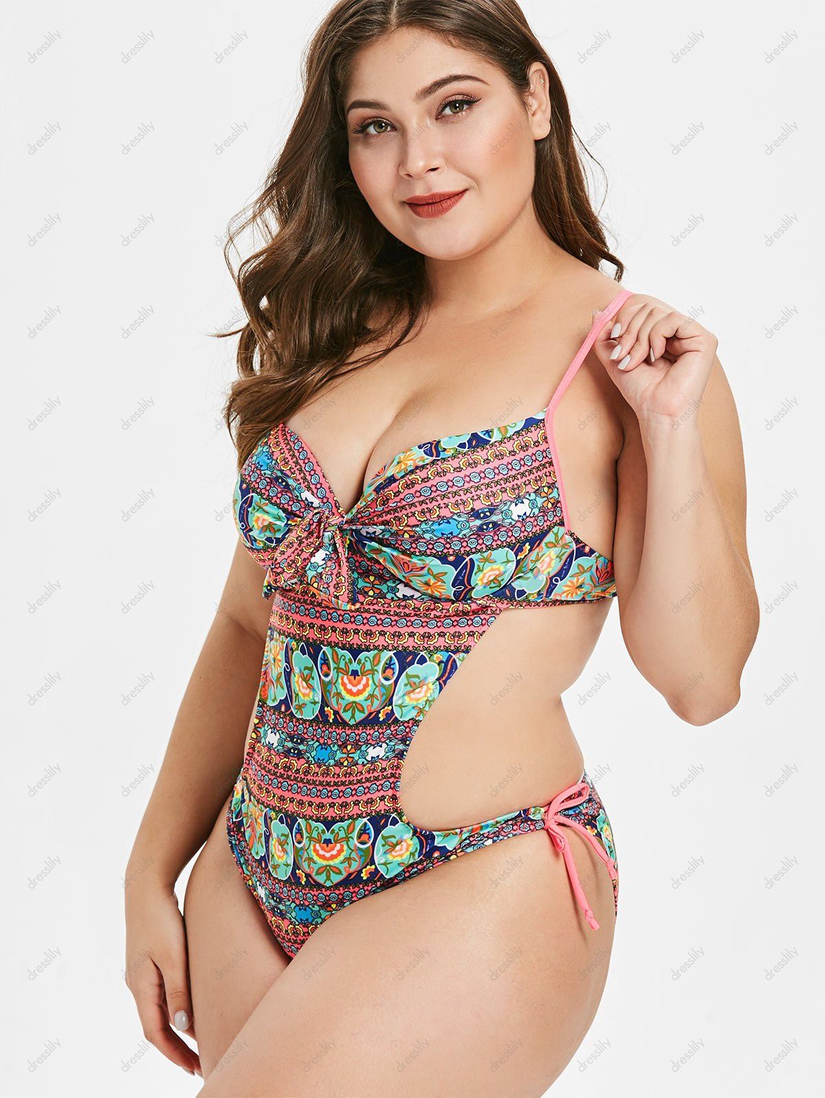 plus size swimwear with underwire