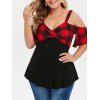 T-shirt à Carreaux Tordu à Epaule Dénudée de Grande Taille - Noir 1X