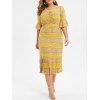 Plus Size Floral Imprimer Volants minuscule Midi Robe - Verge d'Or 1X
