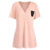 T-shirt à Demi-Bouton avec Poches de Grande Taille à Paillettes - Rose clair 2X