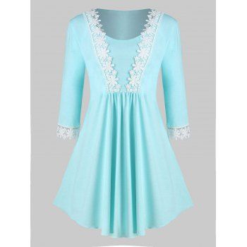 Scoop Laced Trim Plus Size Tunic Top