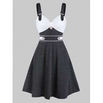 

Buckle Strap Heathered Contrast Flare Dress, Carbon gray