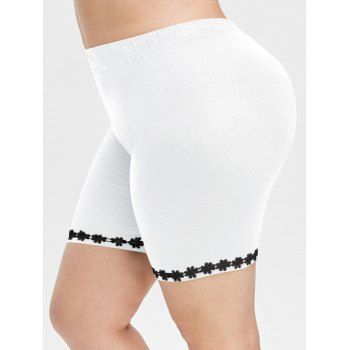 

Plus Size Lace Applique Short Leggings, White