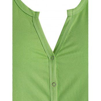 

Plus Size Ribbed Lettuce Trim V Notch Short Tee, Pistachio green