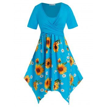 

Plus Size Sunflower Crossover Hanky Hem Casual Dress, Blue