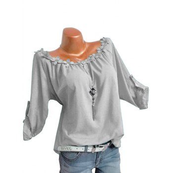 

Plus Size Roll Up Sleeve Flower Trim Top, Dark gray