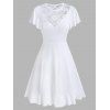 Robe Evasée Fleur en Dentelle Insérée à Manches Courtes - Blanc 2XL