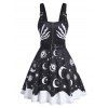 Robe D'Halloween Ceinturée Lune Etoile et Soleil Squelette Imprimés sans Manches - Noir 2XL