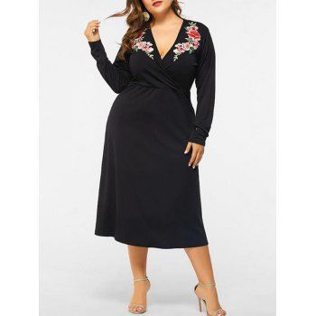 

Plus Size Plunge Floral Applique Midi Dress, Black