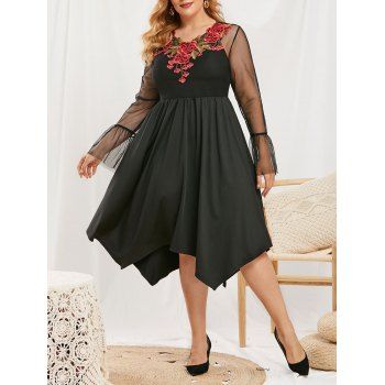 

Plus Size Flower Applique Lace Bell Sleeve Dress with Camisole, Black