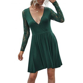 

Sheer Lace Long Sleeves Surplice Dress, Deep green