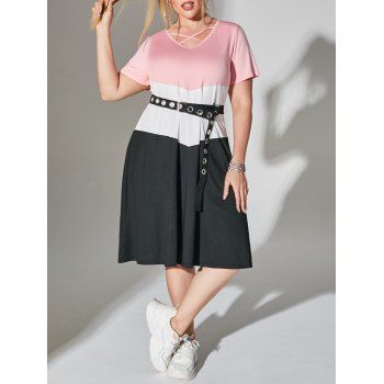 

Plus Size Crisscross Colorblock Swing Dress, Light pink