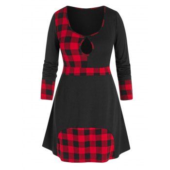 

Plus Size Keyhole Plaid T Shirt, Black