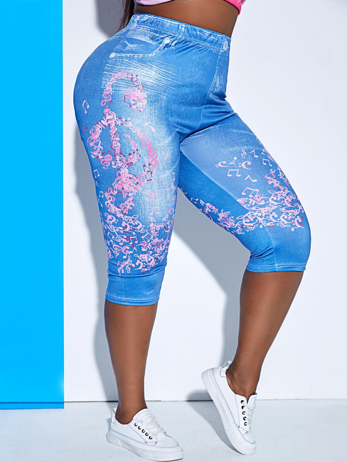 Plus Size Musical Notes Print Cropped Jeggings - BLUE 5X