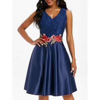 

Lace Panel Floral Embroidered Applique Fit And Flare Party Dress, Deep blue