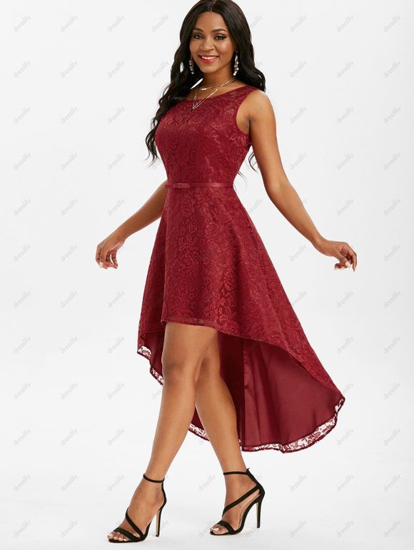 Robe de Soirée Mi-Longue en Dentelle Au Dos en V - Rouge foncé S