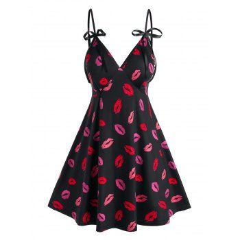 

Plus Size Lip Print Bowknot Low Cut Babydoll Set, Black