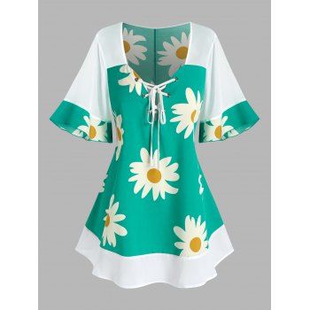 

Plus Size Floral Print Bell Sleeve Lace Up Blouse, Light green