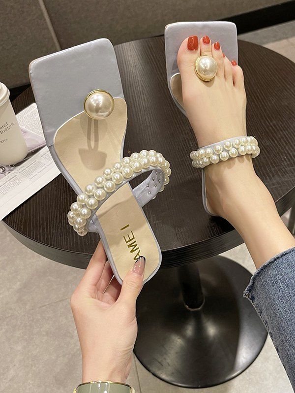 pearl kitten heels