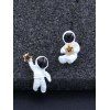 Boucles D'Oreilles Asymétriques Motif Astronaute et Etoile - Blanc 
