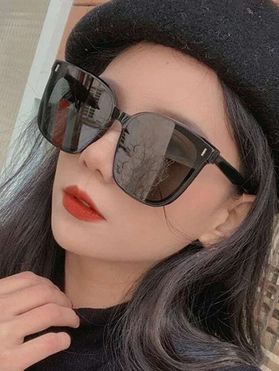 Square Frame Stud Detail Sunglasses