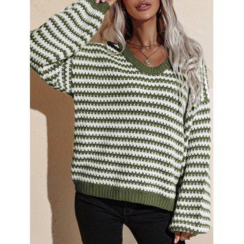 

Crew Neck Loose Wavy Stripes Sweater, Light green