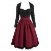 Robe Vintage Moulante en Blocs de Couleurs avec Bouton en Ligne A - Rouge L