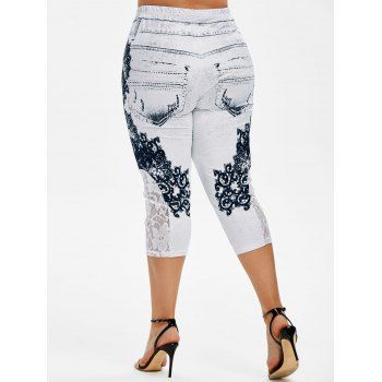 Plus Size Lace Panel Skull T-shirt and 3D Print Capri Jeggings Outfit