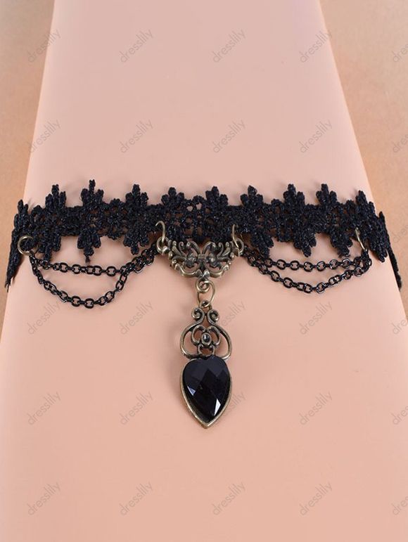 Collier Ras-du-Cou Vintage Pendant Cœur Evidé en Dentelle - Noir 
